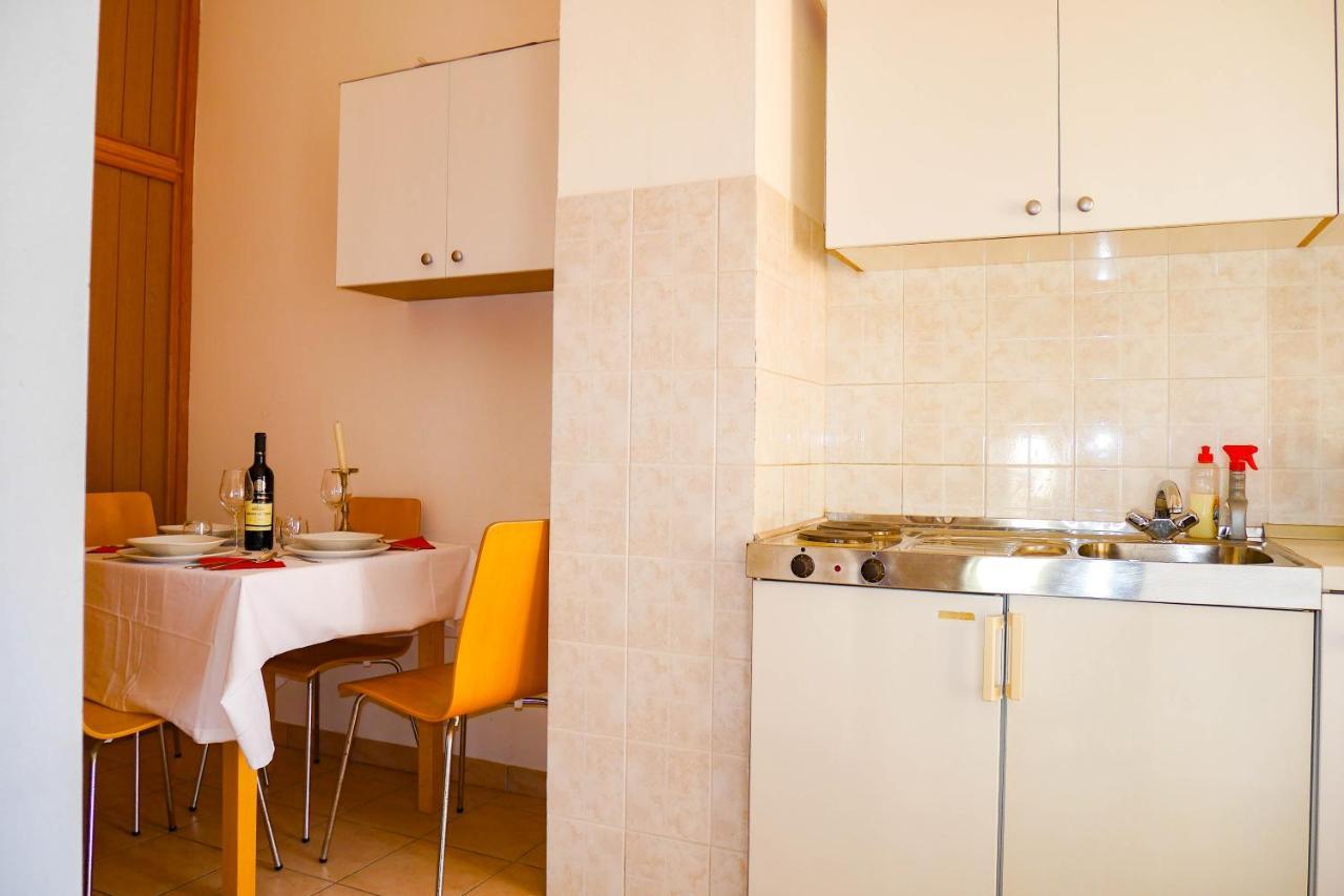 Apartments Beach Дуги-Рат Экстерьер фото